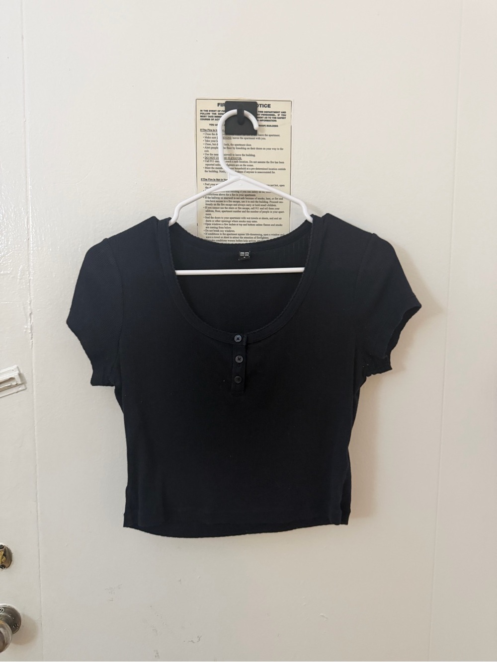 Uniqlo Black Short Sleeve Henley Crop Top